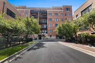 2811 N Bell Ave, Chicago, IL 60618 - Photo 1