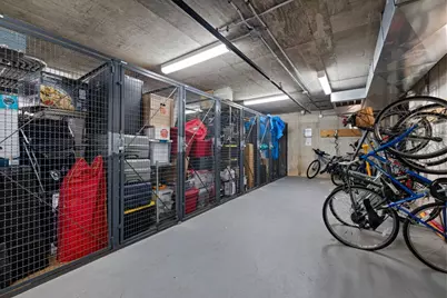 2811 N Bell Avenue #408, Chicago, IL 60618 - Photo 32