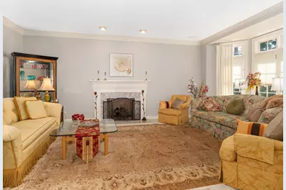 818 Fox Glen Drive, Saint Charles, IL 60174 - Photo 8