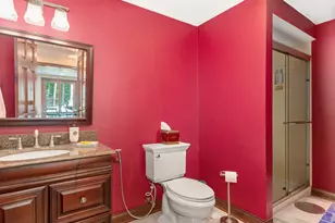 818 Fox Glen Dr, Saint Charles, IL 60174 - Photo 38