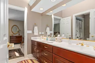 818 Fox Glen Dr, Saint Charles, IL 60174 - Photo 30