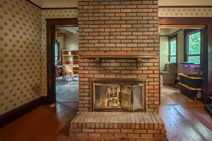 364 E Franklin St, Bement, IL 61813 - Photo 10