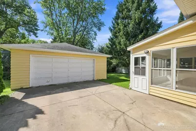 846 N Fifth Avenue, Geneva, IL 60134 - Photo 26