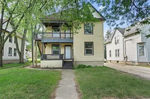 1439 8th Ave, Rockford, IL 61104 - Photo 2