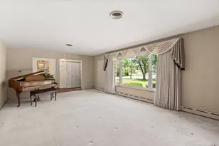 15400 Paxton Ave, South Holland, IL 60473 - Photo 6