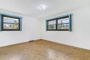 9712 S Kolmar Ave, Oak Lawn, IL 60453 - Photo 10
