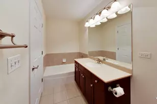 512 Callie Ct, Morton Grove, IL 60053 - Photo 22