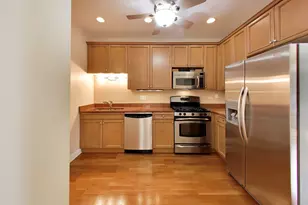 512 Callie Ct, Morton Grove, IL 60053 - Photo 8