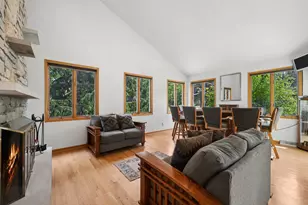 40W923 Mulhern Rd, La Fox, IL 60119 - Photo 6