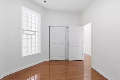 6506 S Saint Lawrence Avenue, Chicago, IL 60637 - Photo 8
