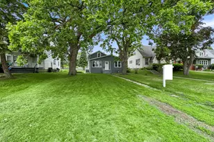 1910 Elim Ave, Zion, IL 60099 - Photo 2