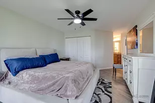 212 Willow Pkwy, Buffalo Grove, IL 60089 - Photo 12