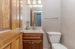 34 Chiswick Cir, Bloomington, IL 61704 - Photo 20