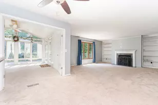 34 Chiswick Cir, Bloomington, IL 61704 - Photo 14