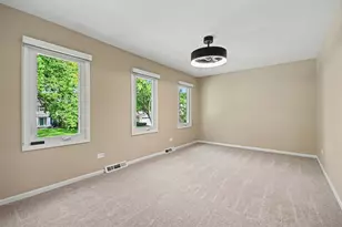 1120 Summit Hills Ln, Naperville, IL 60563 - Photo 20