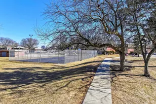 2310 Algonquin Rd, Rolling Meadows, IL 60008 - Photo 12