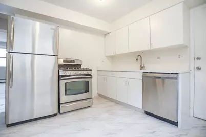 1652 W Pratt Boulevard #2N, Chicago, IL 60626 - Photo 2