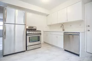 1652 W Pratt Blvd, Chicago, IL 60626 - Photo 2