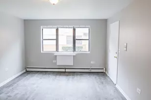 1652 W Pratt Blvd, Chicago, IL 60626 - Photo 4