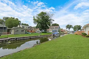28 Lakeside Ln, Fox Lake, IL 60020 - Photo 32