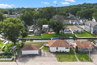 28 Lakeside Lane, Fox Lake, IL 60020 - Photo 1