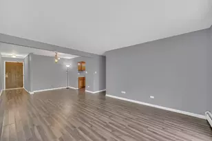 138 E Bailey Rd, Naperville, IL 60565 - Photo 4