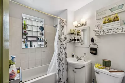 1539 N Kolin Avenue, Chicago, IL 60651 - Photo 10