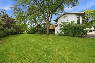 130 Surrey Lane, Burr Ridge, IL 60527 - Photo 42