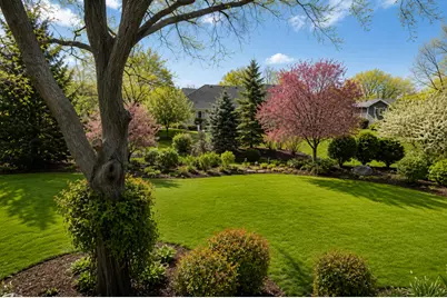 130 Surrey Lane, Burr Ridge, IL 60527 - Photo 46