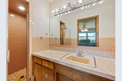 2250 White Oak Drive, Northbrook, IL 60062 - Photo 20