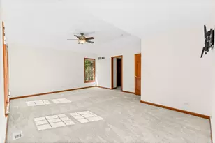 9 N Daniels Dr, Batavia, IL 60510 - Photo 40