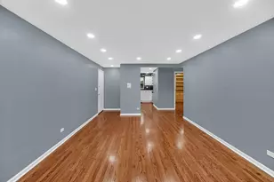 5700 W Montrose Ave, Chicago, IL 60634 - Photo 6