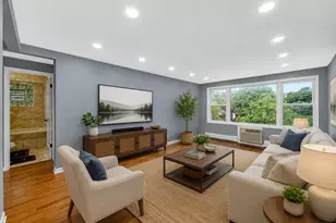 5700 W Montrose Ave, Chicago, IL 60634 - Photo 4