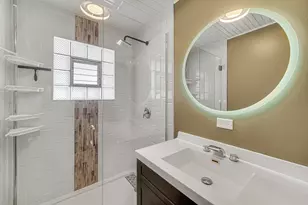 1211 N 11th Ave, Melrose Park, IL 60160 - Photo 22