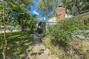 910 Maplepark Dr, Champaign, IL 61821 - Photo 22