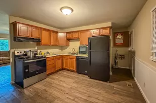 910 Maplepark Dr, Champaign, IL 61821 - Photo 10