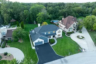 17W210 Massel Ct, Bensenville, IL 60106 - Photo 1