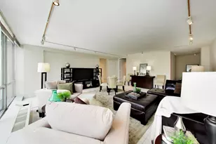 330 W Diversey Pkwy, Chicago, IL 60657 - Photo 12