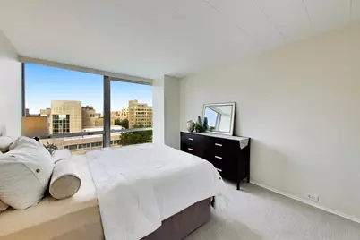 330 W Diversey Parkway #902-04, Chicago, IL 60657 - Photo 20