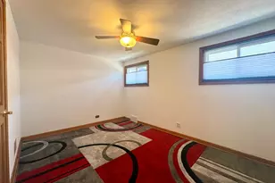 10206 S Fairfield Ave, Chicago, IL 60655 - Photo 8
