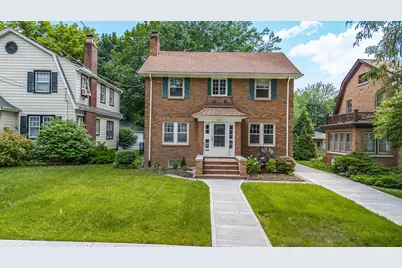 1627 Jackson Street, Rockford, IL 61107 - Photo 2