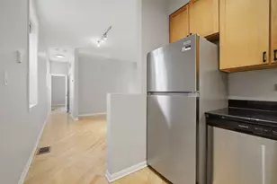 1800 W Superior St, Chicago, IL 60622 - Photo 8