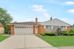 825 Ottawa Ave, Park Ridge, IL 60068 - Photo 1
