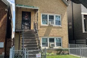 3249 S Racine Ave, Chicago, IL 60608 - Photo 2