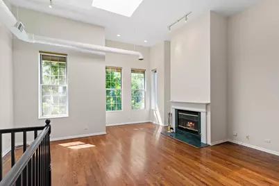 1710 W Erie Street #301, Chicago, IL 60622 - Photo 2