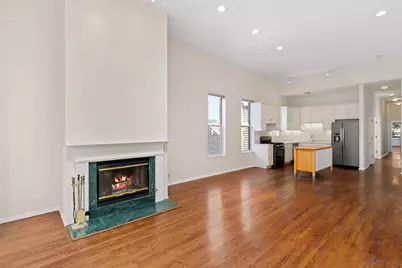 1710 W Erie Street #301, Chicago, IL 60622 - Photo 4