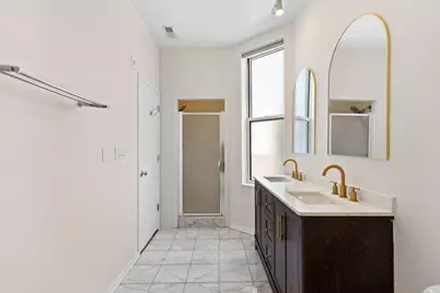 1710 W Erie Street #301, Chicago, IL 60622 - Photo 18