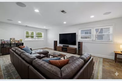 1230 Greenwood Court, Deerfield, IL 60015 - Photo 18