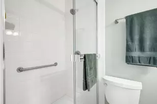 517 Renn Ct, Wheaton, IL 60187 - Photo 16