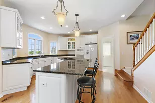 1204 Lorden Ct, Cary, IL 60013 - Photo 12